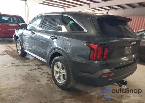 2022 Kia Sorento Lx из США, поврежденный, VIN 5XYRG4LC5NG125884